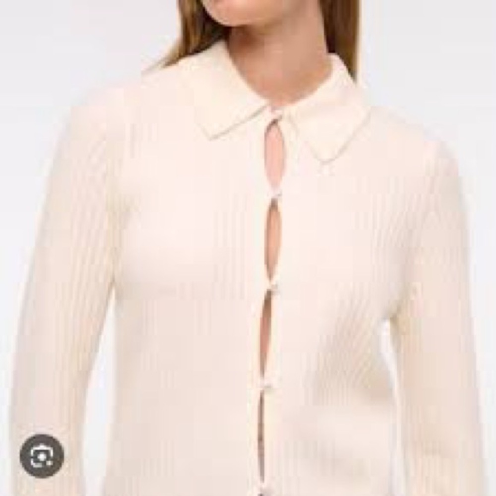 Abercrombie And Fitch Soft Ribbed Texture Collared Cardigan in Creamy White Sz L